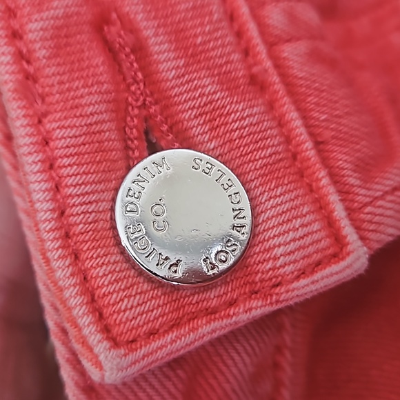 Paige Emmitt Relaxed Short Women 26 - Picture 6 of 8